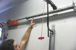 Metro Garage Door Service Clifton, VA 571-331-7682 - spr-cont-gdr-19m